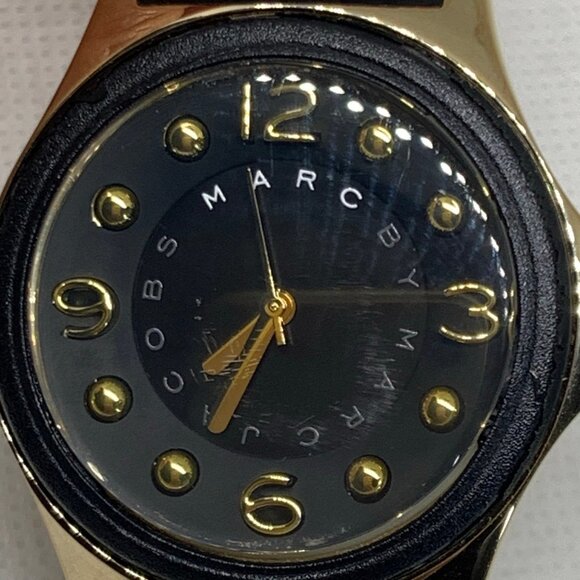 Marc by Marc Jacob’s women gold black tone watch 35mm round case running - Picture 2 of 10